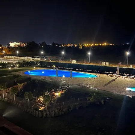 Lejlighed Gorgeous With Pools And Golf Court View *