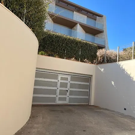 Gorgeous With Pools And Golf Court View *